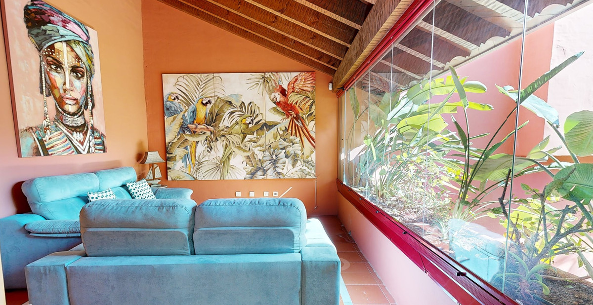 10-bb915d1cb19341576dcdc994b81ab9c5