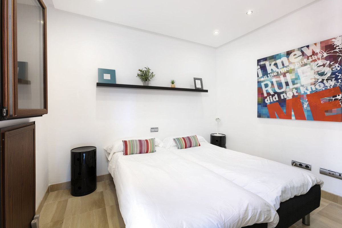 11-20939a0134ad724a8cb2a801094d15a4