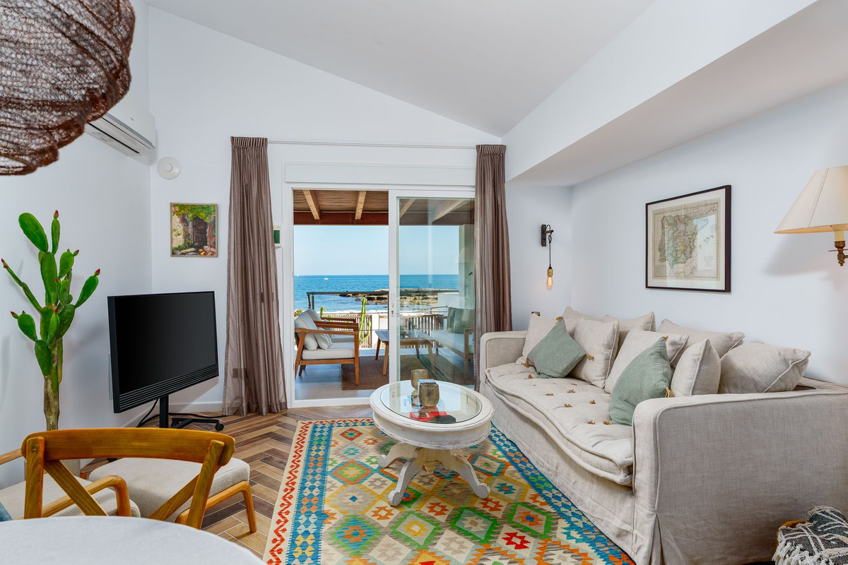 2-5bd7b9d04b45e33852eaf0ec6670150d