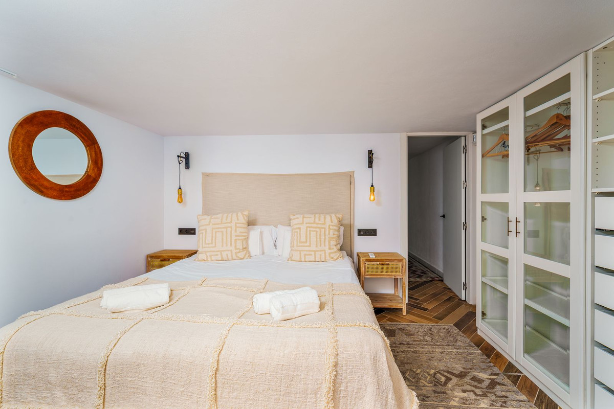 4-c23c0f86247804fa50226aecd8b0b2c8