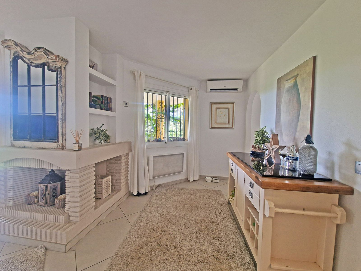 15-11d12f2f454f2f5e9b981fdd8b901d51