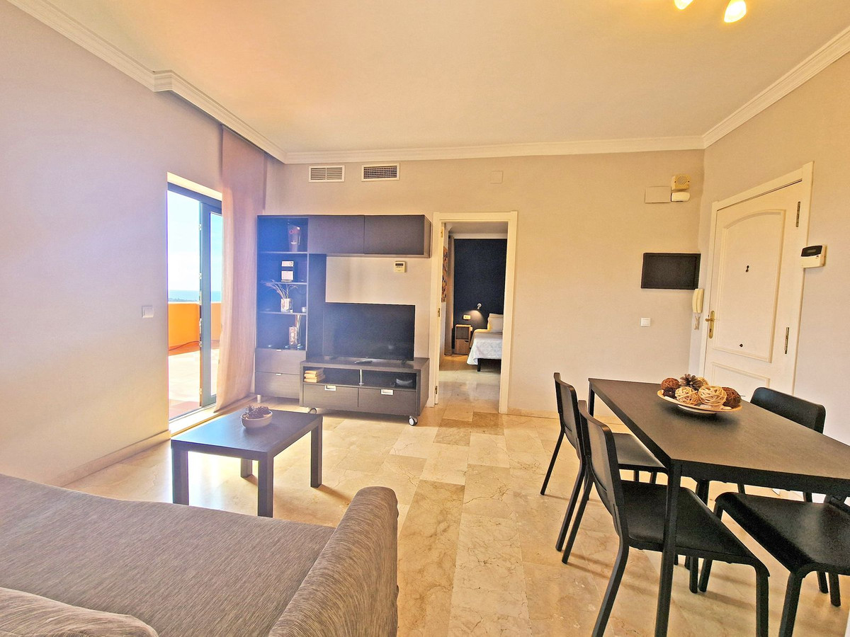 16-ec67b526875bf0124b6ce4328a754439