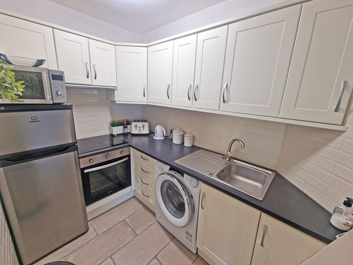 17-dd5fcd4f0eb487dfa3803f7e20814c0e