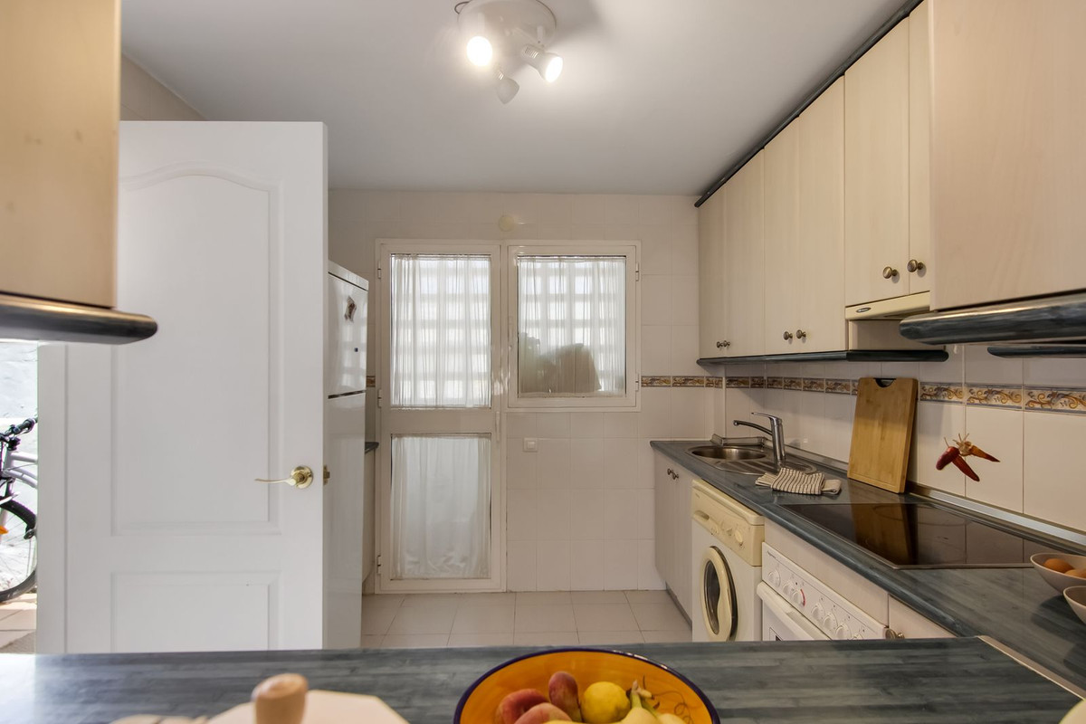 18-cc72f169493c096e712837ff5d8b6e41