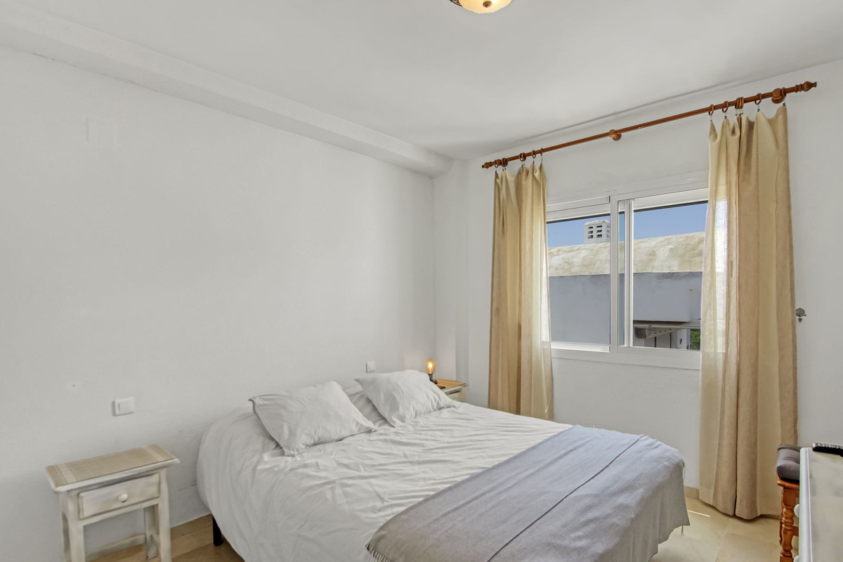 25-45e7a00e8ada30030040e20a35fbccfd