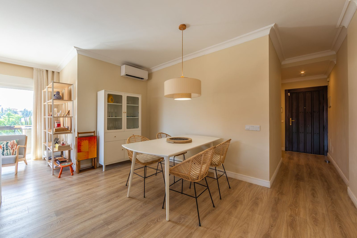 27-f6e8bc237ba13ac4c268badec6354f3d