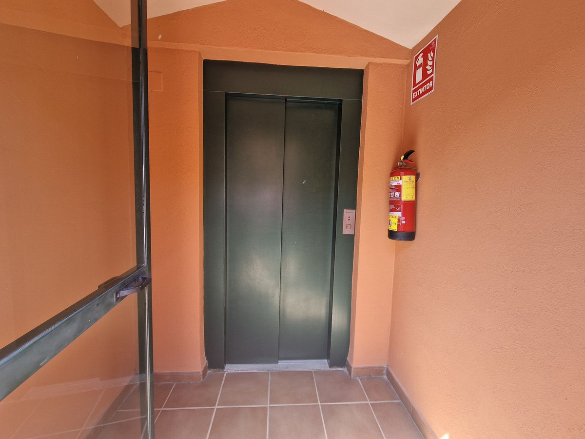 31-5e8b9eb86a2d455eeaf43a7bbf3ccd12