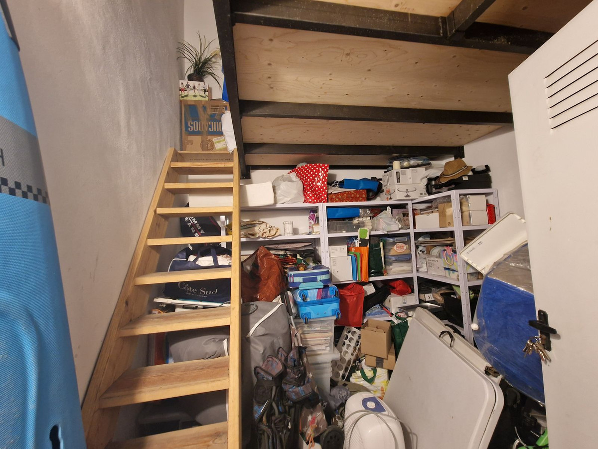 35-53608d01401493ba18e3704836160563