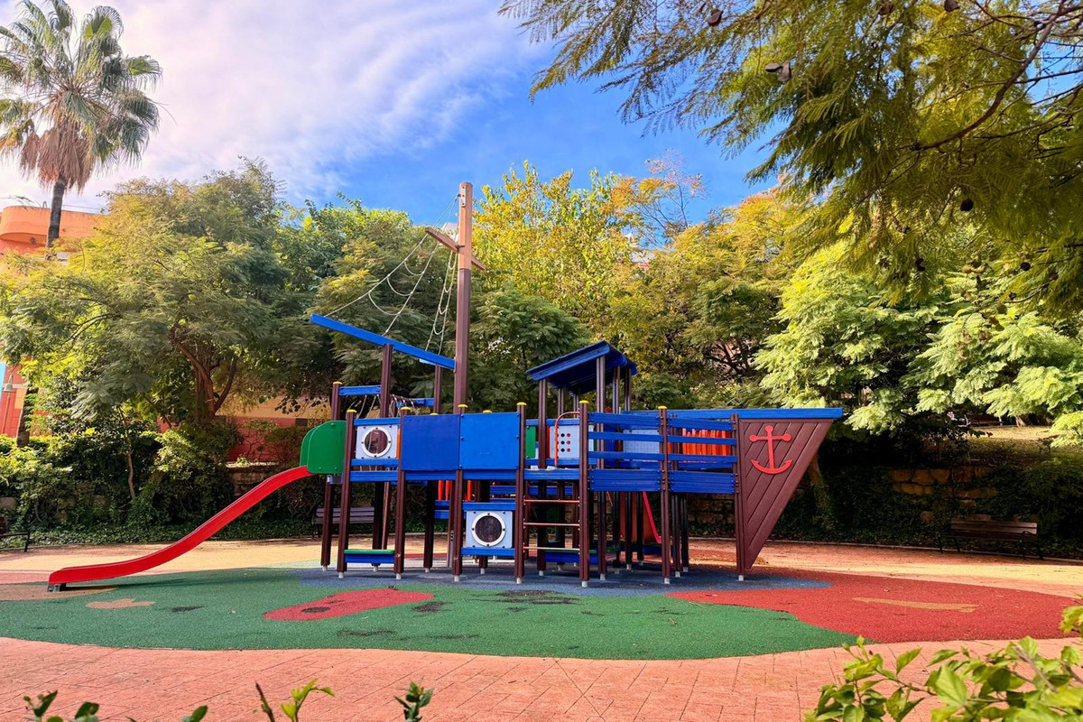 36-be7efbbd8b294061d3f27cb7c37865bb