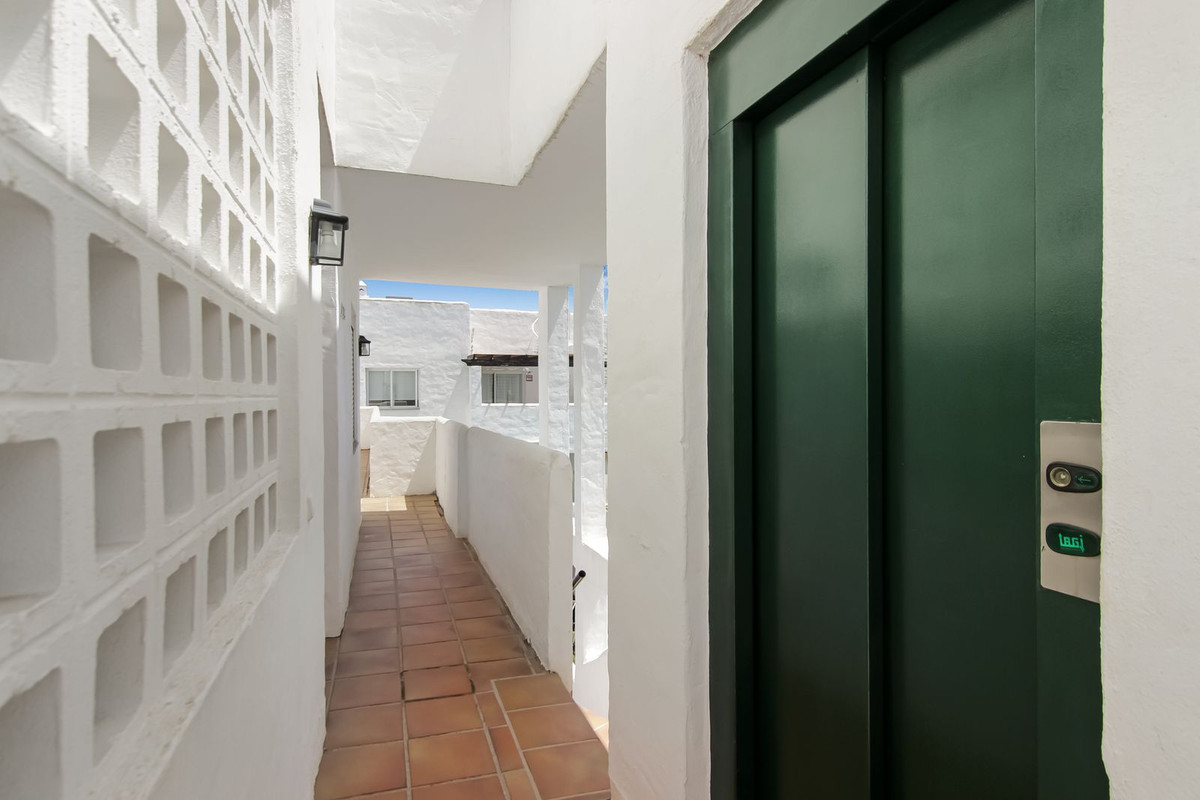 36-be7efbbd8b294061d3f27cb7c37865bb