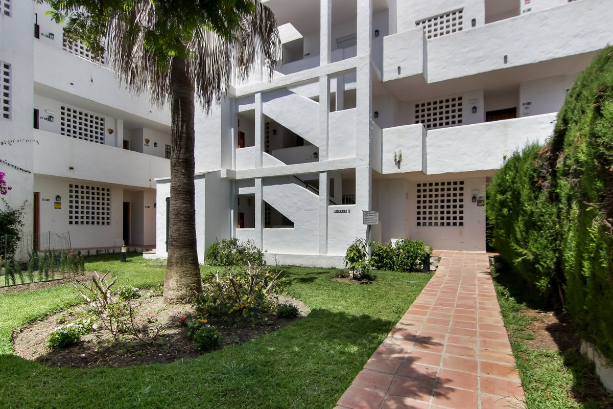 39-a493fe9149752455d4aa759b42ca0ea1