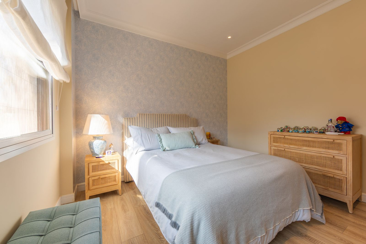 39-a493fe9149752455d4aa759b42ca0ea1