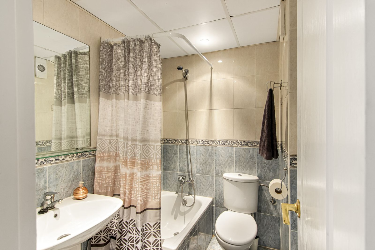 8-e64a9055bba3e77ac8aca3b893cdf826